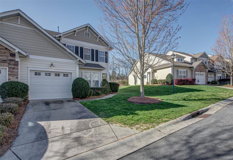 224 Park View Dr, Belmont, NC 28012