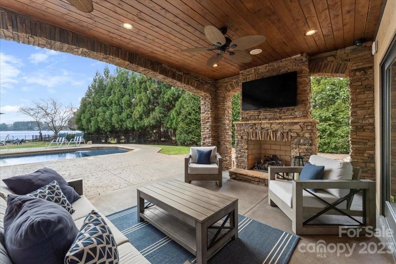 16446 Pinwhenny Rd, Cornelius, NC 28031
