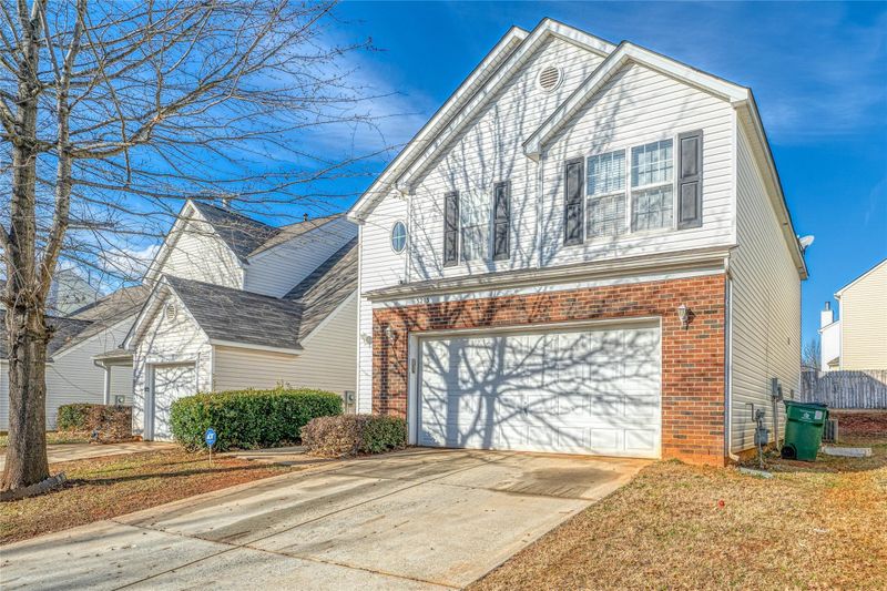 3213 Reid Brook Ln, Charlotte, NC 28208