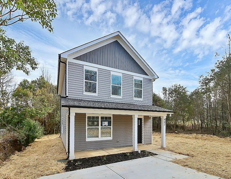 187 Chestnut Dr, Concord, NC 28025
