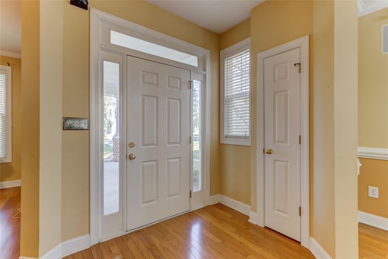 2032 Gable Way Ln, Matthews, NC 28104