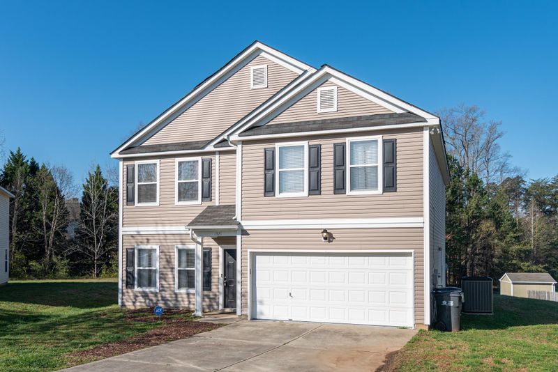 1321 Bray Dr, Charlotte, NC 28214