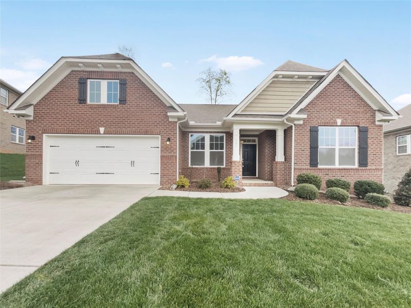 165 Oxford Dr, Mooresville, NC 28115