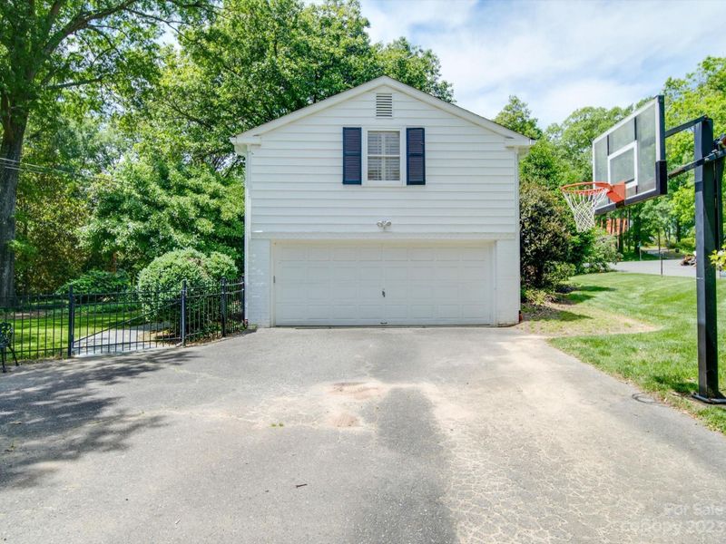 201 W 10th Ave, Gastonia, NC 28052