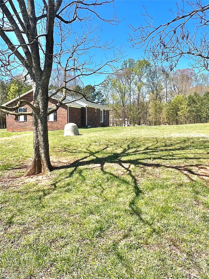 6203 Lumber Ln, Kannapolis, NC 28023