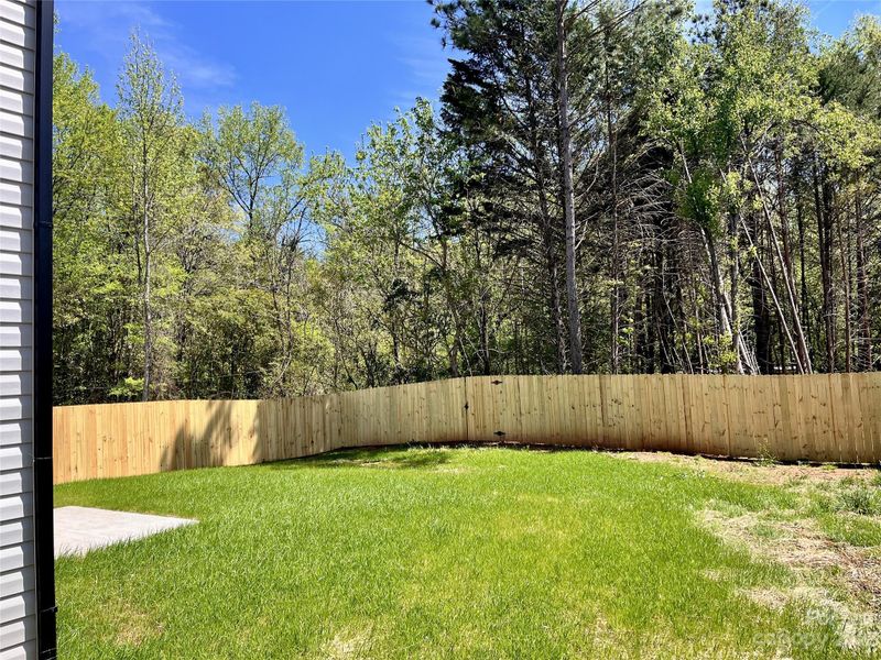 796 Log Cabin Dr, Gastonia, NC 28054