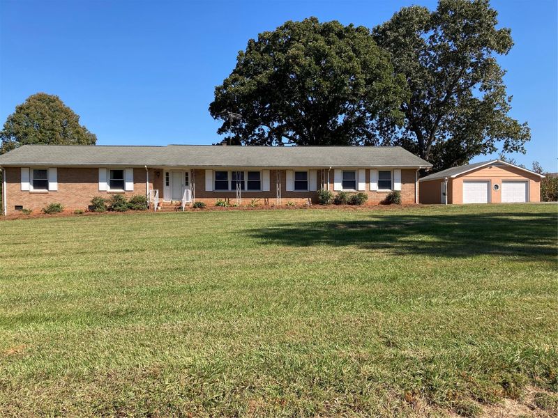 6428 Pleasant Grove Rd, Charlotte, NC 28216