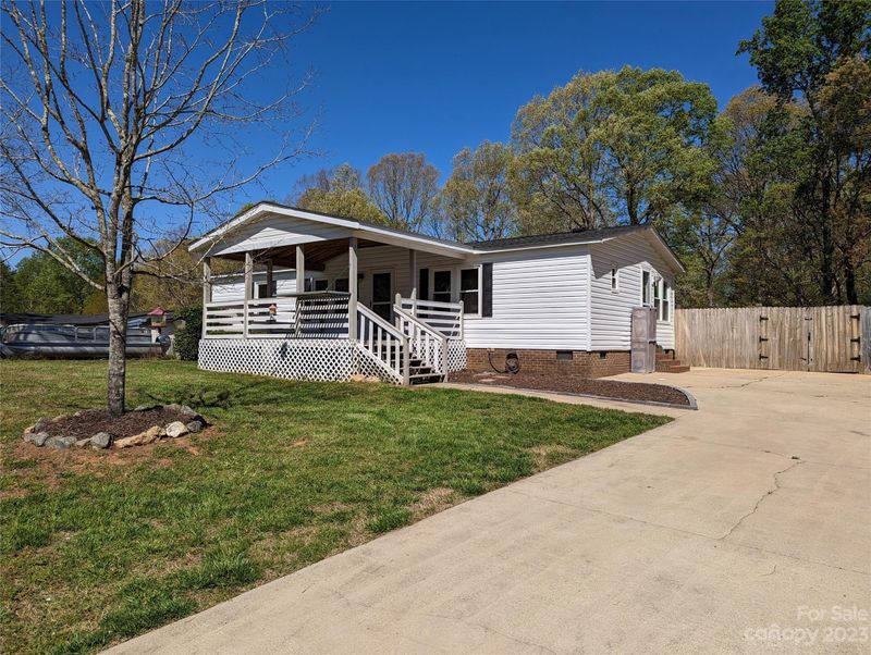 206 Laramie Dr, Stanley, NC 28164