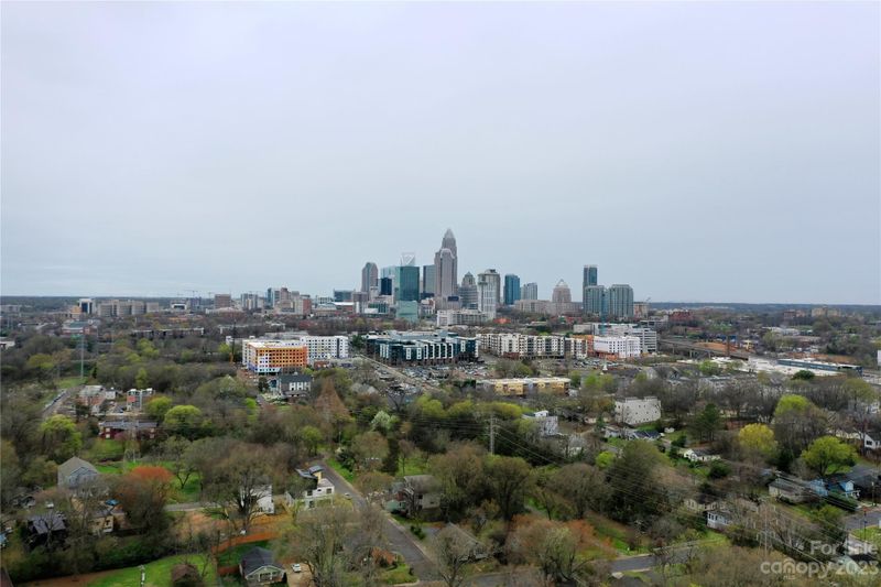 1613 Mcdowell St N, Charlotte, NC 28205