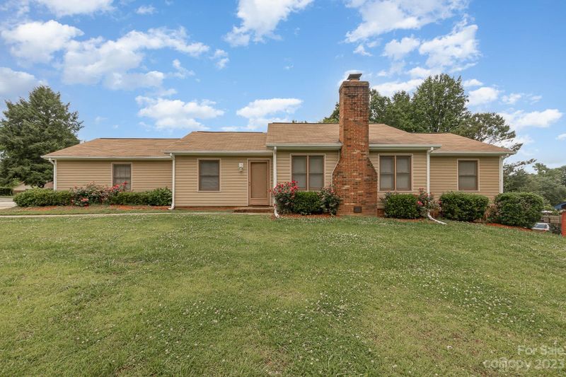 1632 Teddington Dr, Charlotte, NC 28214