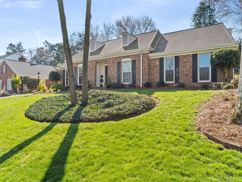 9722 Ridgemore Dr, Charlotte, NC 28277