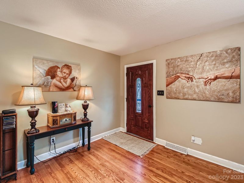 9507 Brenda Ann Rd, Charlotte, NC 28214