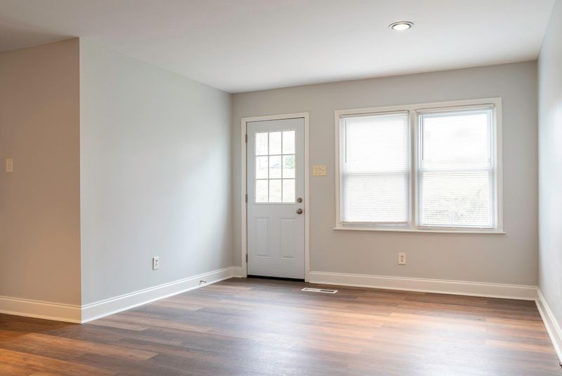 718 Maple Ave #F, Gastonia, NC 28054