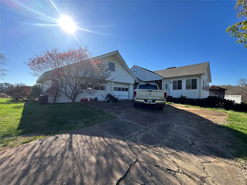 3053 Startown Rd, Newton, NC 28658