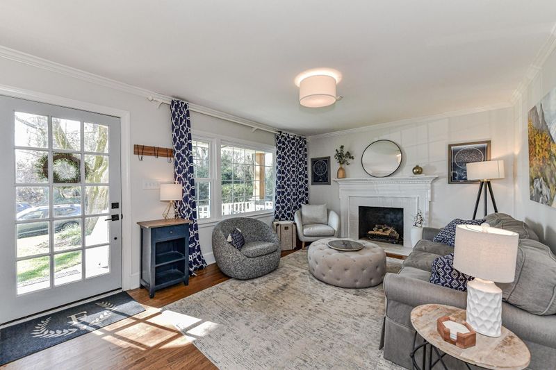 3312 Cambridge Rd, Charlotte, NC 28209