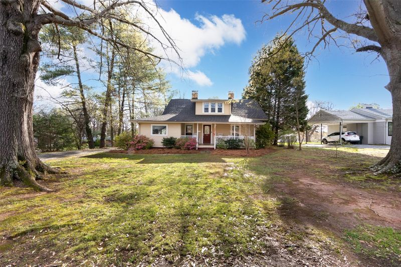 601 Cobb St, Lowell, NC 28098