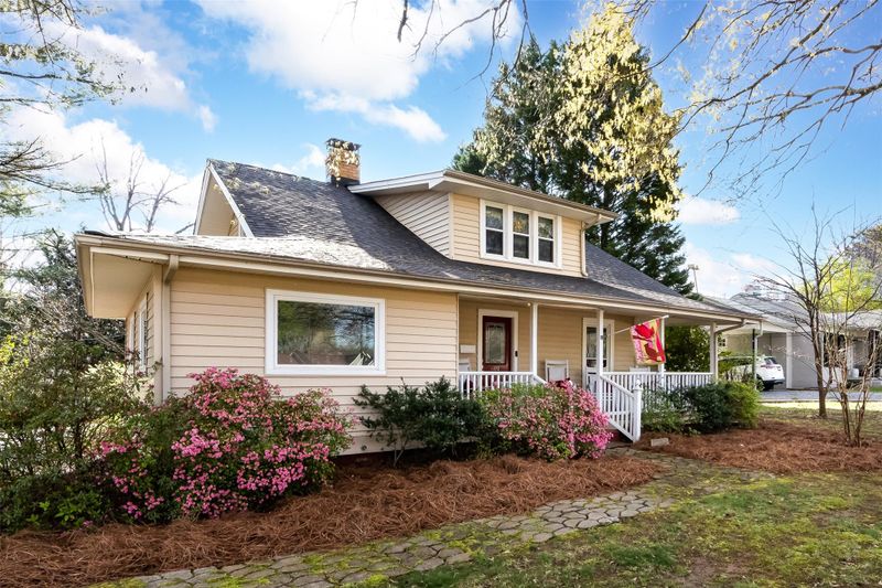 601 Cobb St, Lowell, NC 28098