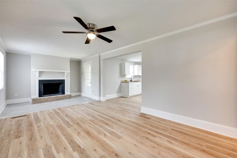 1101 E Park Dr, Gastonia, NC 28054
