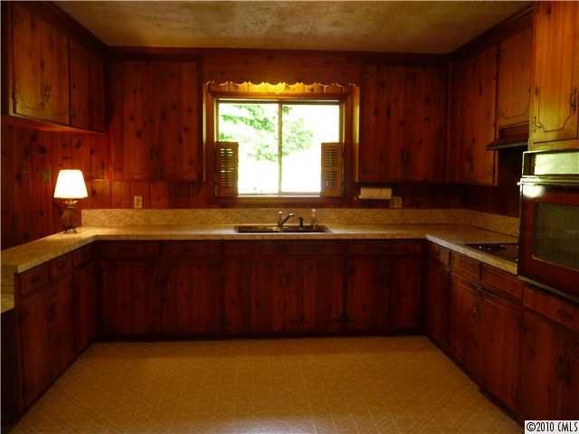 539 NE Burrage Rd, Concord, NC 28025
