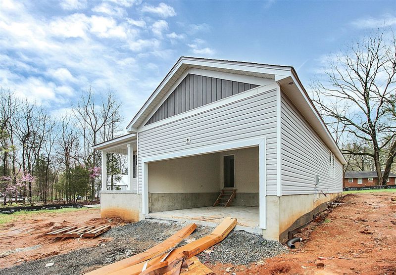 435 Edgegreen Dr, Charlotte, NC 28217