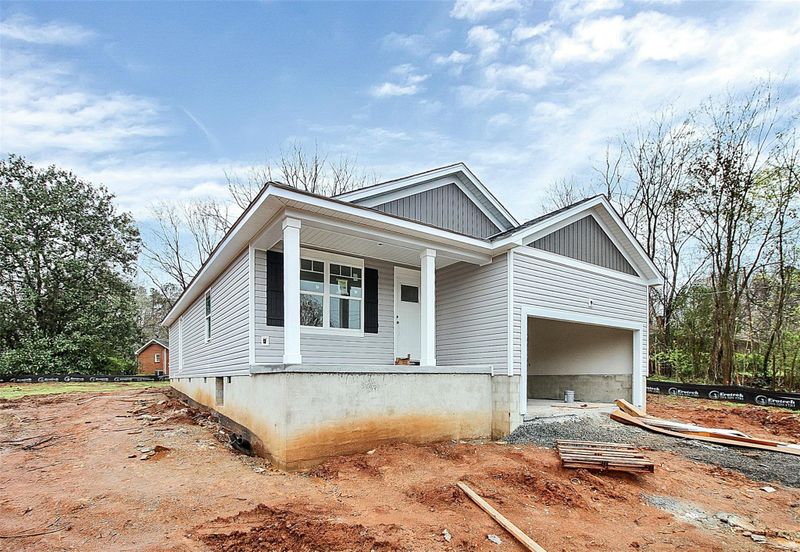 435 Edgegreen Dr, Charlotte, NC 28217