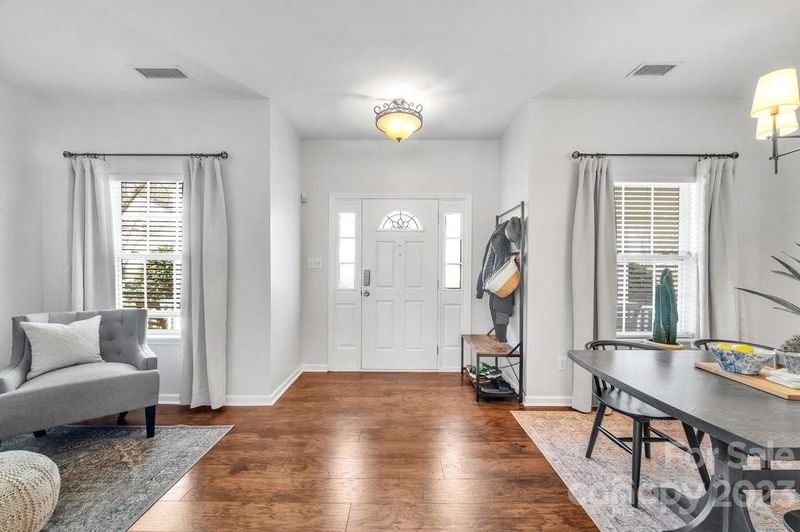 4002 Cedar Hill Dr, Charlotte, NC 28273