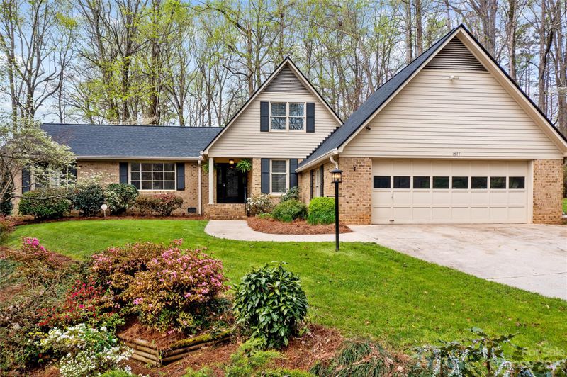 1577 Daybreak Ridge Rd, Kannapolis, NC 28081