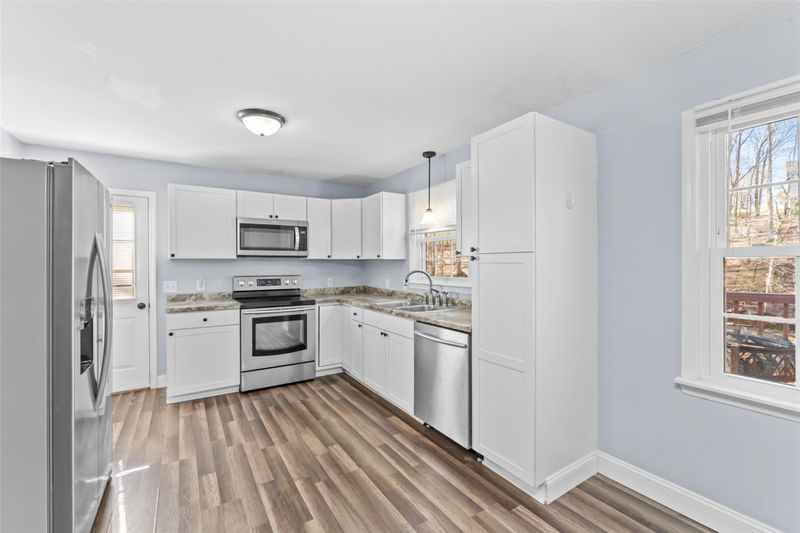 3914 22nd St NE, Hickory, NC 28601