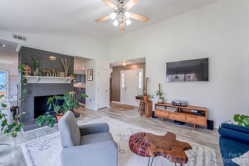 7207 Walterboro Rd, Charlotte, NC 28227