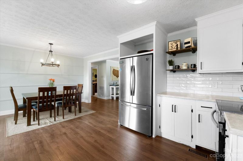 7895 Barkley Rd, Sherrills Ford, NC 28673