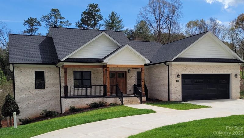 4808 1st St NW #22, Hickory, NC 28601