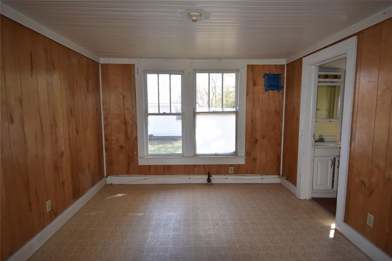 320 26th St, Hickory, NC 28602