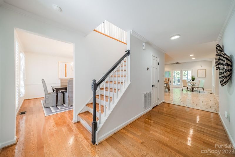 5616 Merrymount Dr, Charlotte, NC 28226