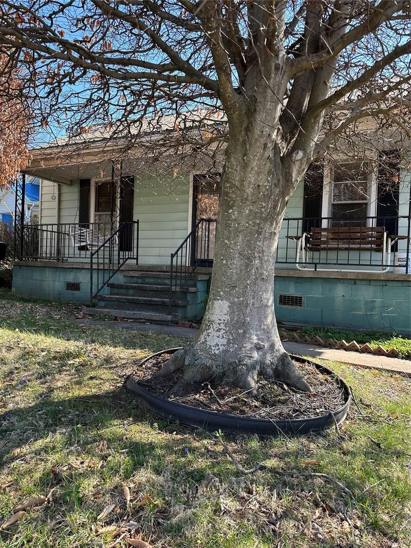 161 14th St SE, Hickory, NC 28602