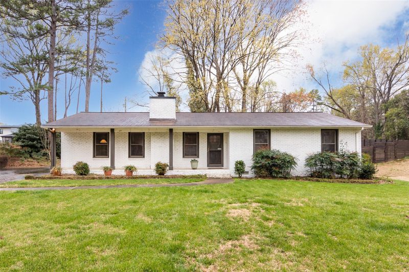 5626 Charing Pl, Charlotte, NC 28211