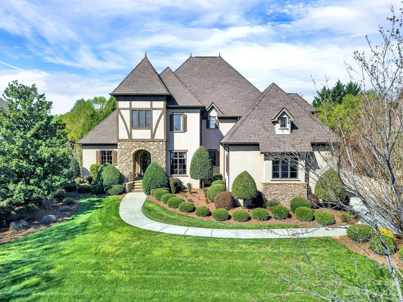 1400 Lookout Cir, Waxhaw, NC 28173