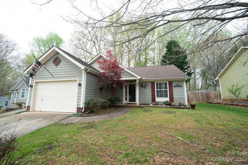 2911 Walsingham Ct, Matthews, NC 28105