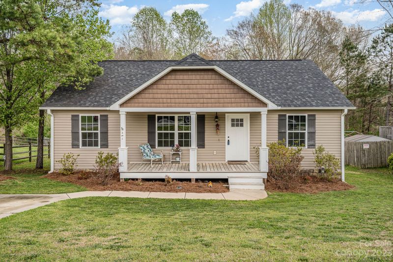 628 Red Hawk Way, Clover, SC 29710