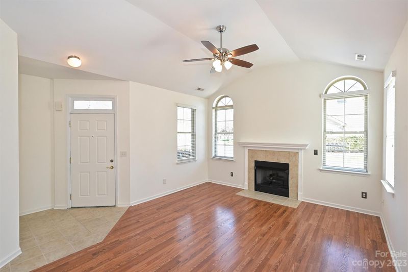 807 Ledgestone Ct, Tega Cay, SC 29708