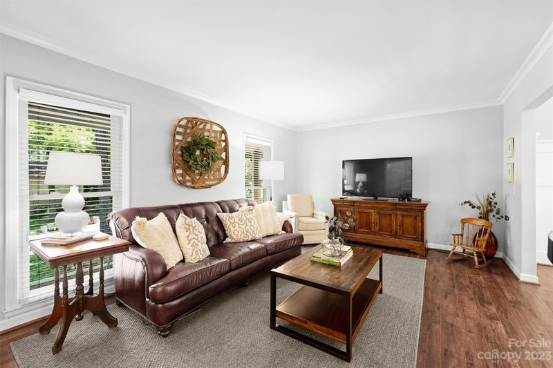 1251 Squire Dr, Charlotte, NC 28211