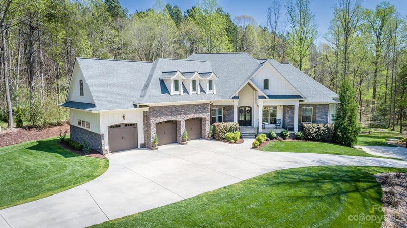 1182 Misty Creek Dr, Iron Station, NC 28080