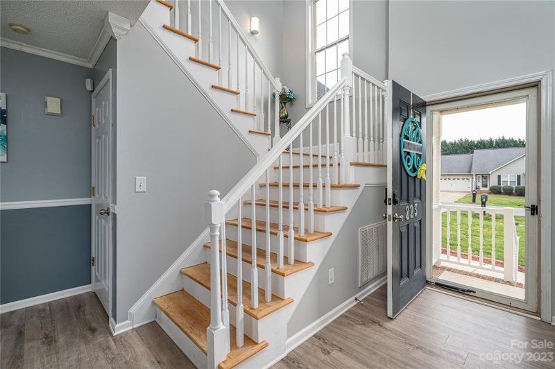 223 Summey Barker Dr, Dallas, NC 28034