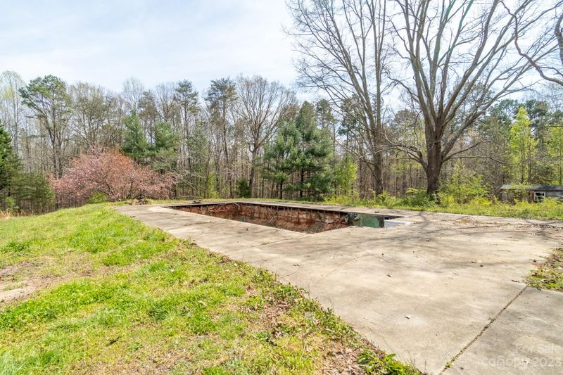 6098 Nolen Acres Ln, Iron Station, NC 28080