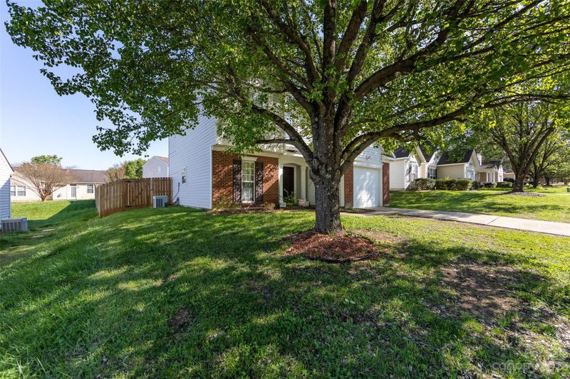2311 Meadecroft Rd, Charlotte, NC 28214