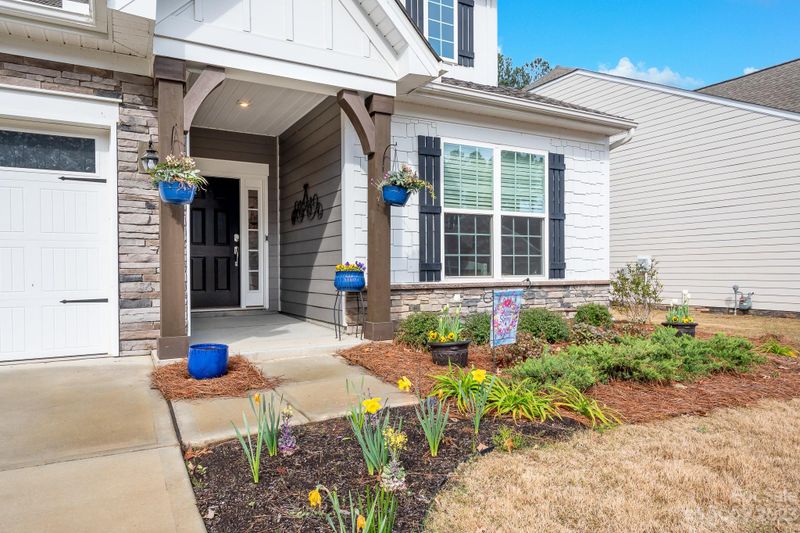 820 Botticelli Ct, Mount Holly, NC 28120