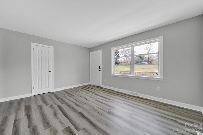 207 Pinkney Rd, Dallas, NC 28034