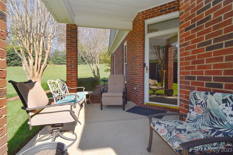 3845 Misty Glen Ct, Matthews, NC 28105