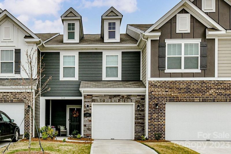 129 Harpers Run Ln, Matthews, NC 28104