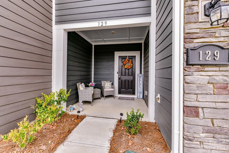 129 Harpers Run Ln, Matthews, NC 28104