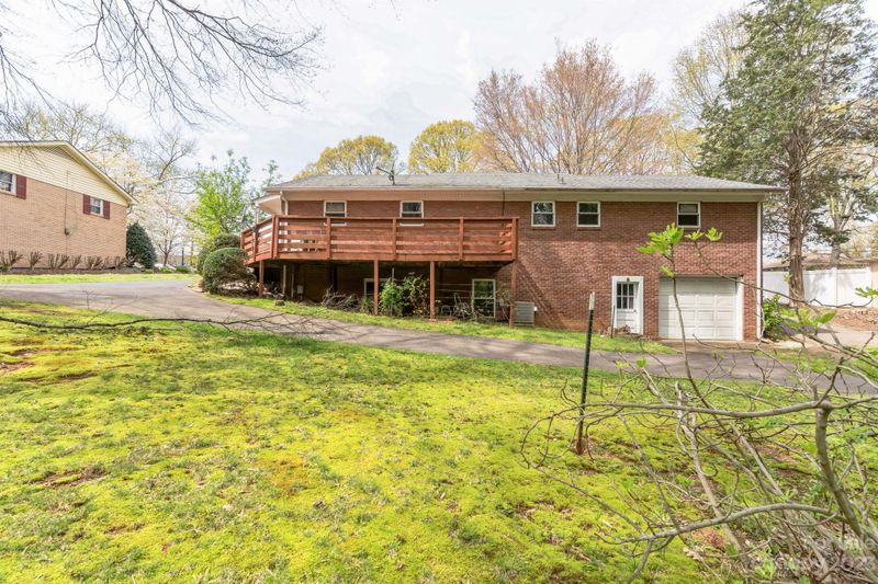411 Springview Ct NW, Concord, NC 28027
